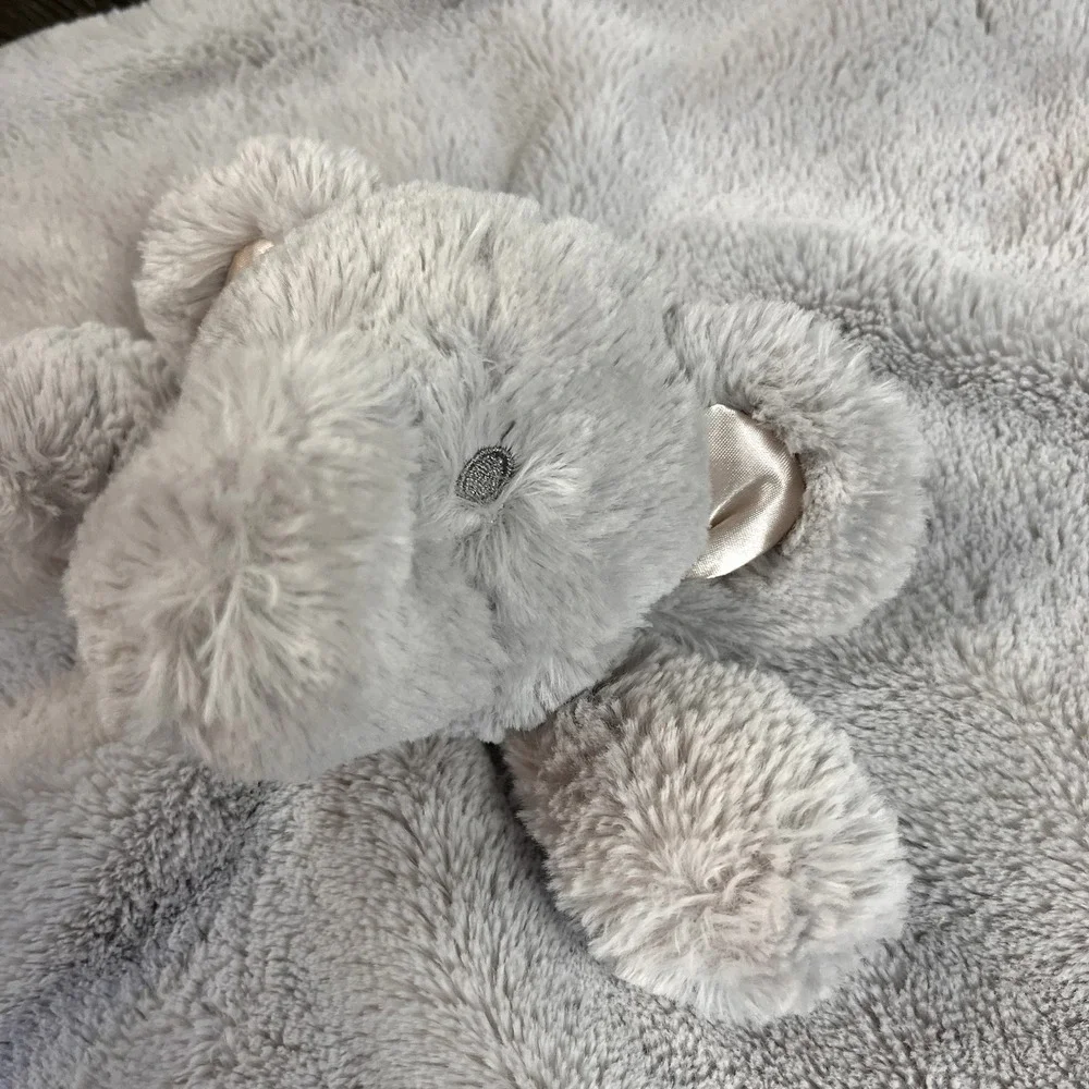 Kellytoy Baby Elephant Lovey Blanket Rattle Gray Plush Minky Soft Cuddle Friend